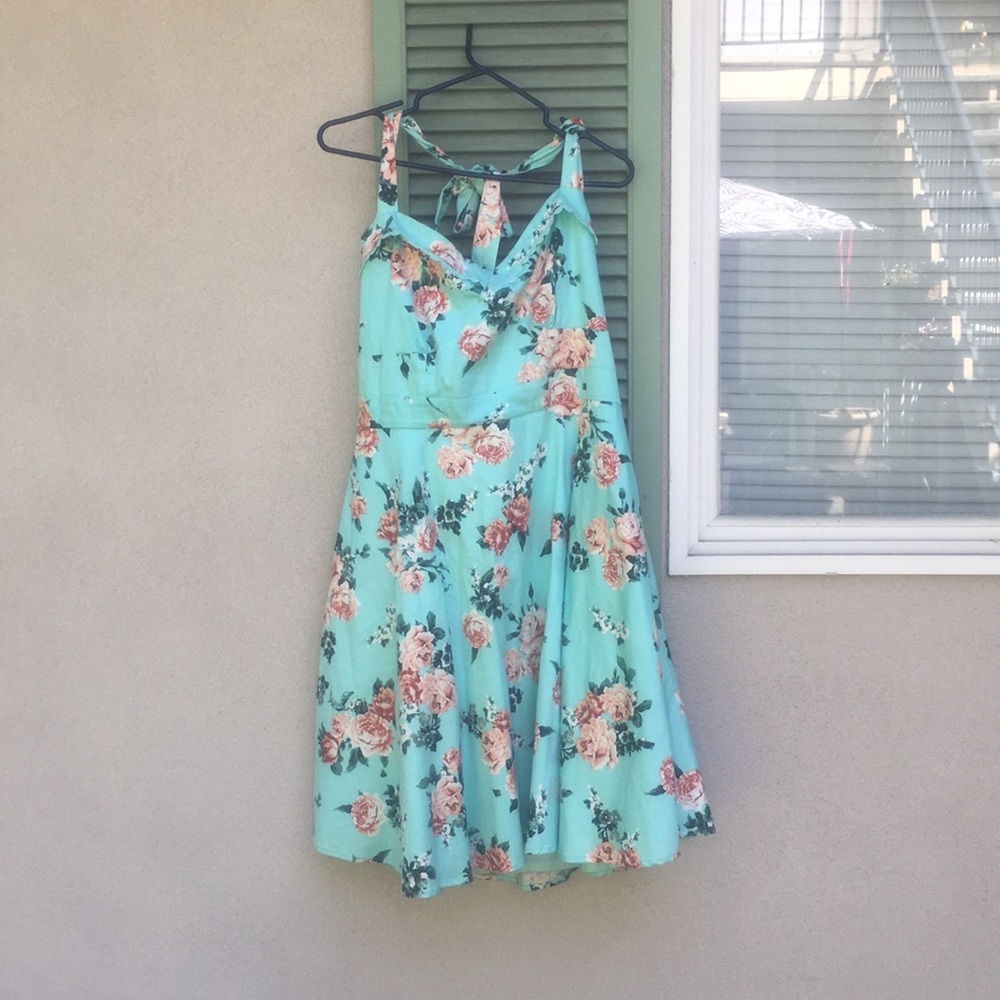 Hot Topic retro dress